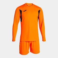 103836.881 -WINNER GK SET ORANGE BLACK